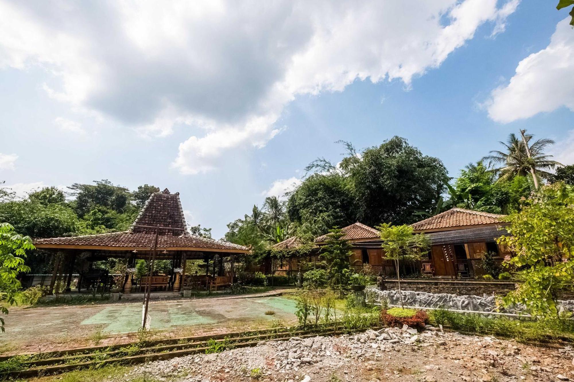 Oyo 3562 Pondok Inspirasi Minggir Klangkapang Exterior foto
